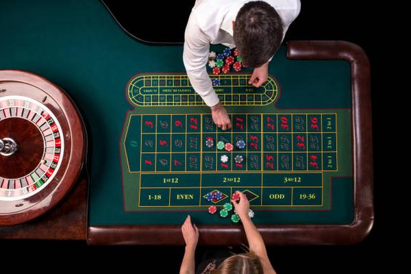 Exploring Classic Casino Tables at the top online casinos